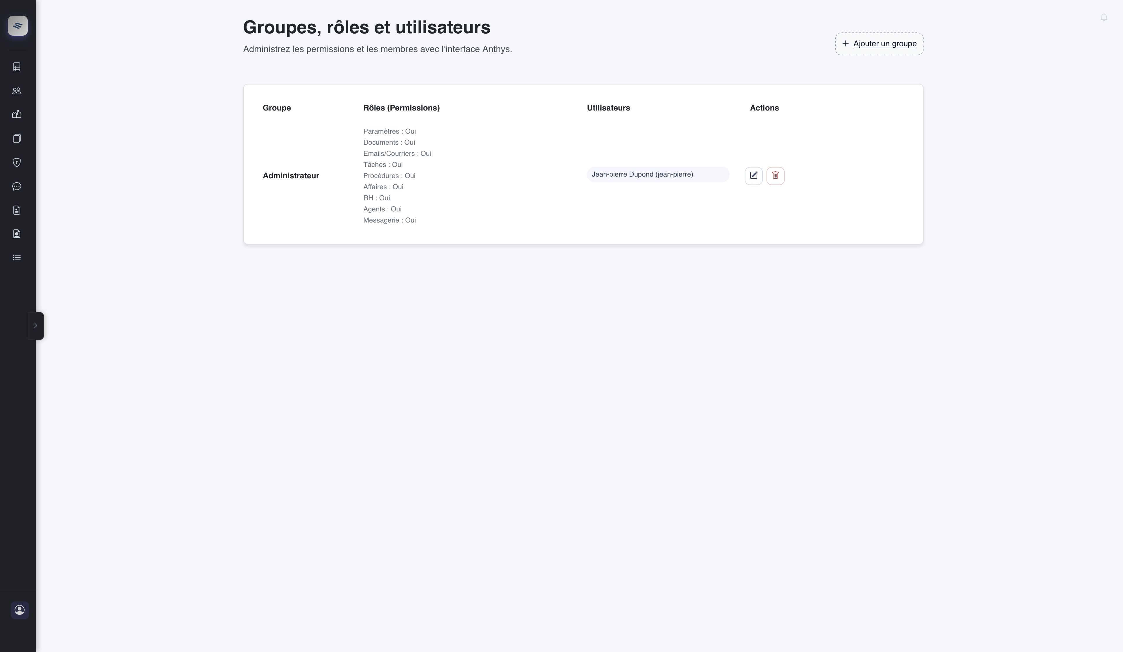 Capture écran de la page groupes rôles et utilisateurs